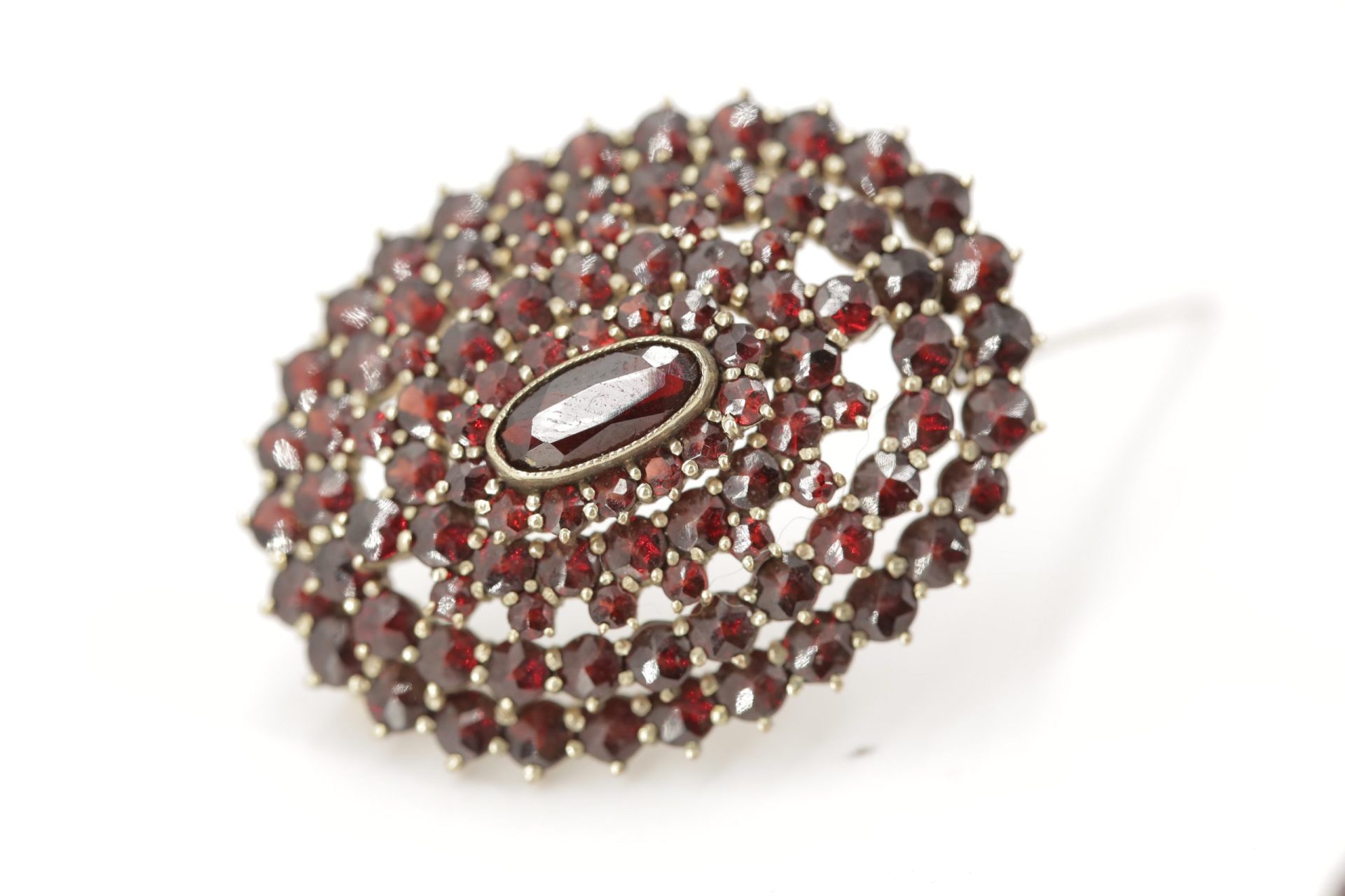 Granatschmuck verkaufen Wert - Böhmischer Granat | Schmuckprofi